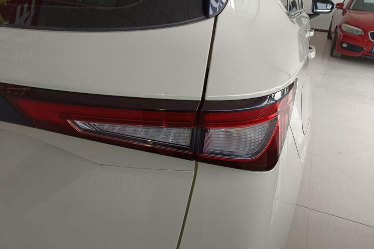 Used Wuling Asta 2021 1.5T CVT Starlight Edition
