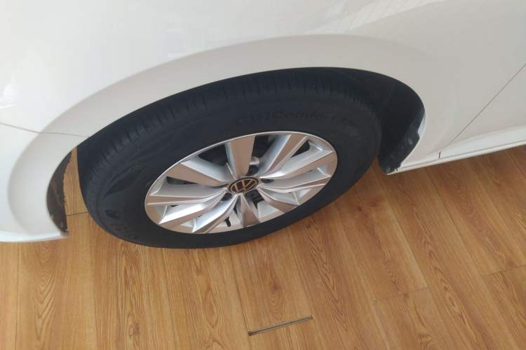 Used Volkswagen Lavida 2023 Revised 1.5L Automatic DeYi Edition Left Front Wheel Hub