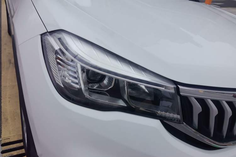 Used Brilliance V3 2017 1.5L Manual Smart Model