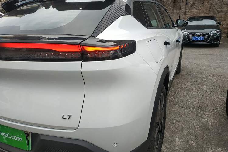 Used Dongfeng Aeolus L7 New Energy 2025 205 Ultra-Long Range Deluxe Edition