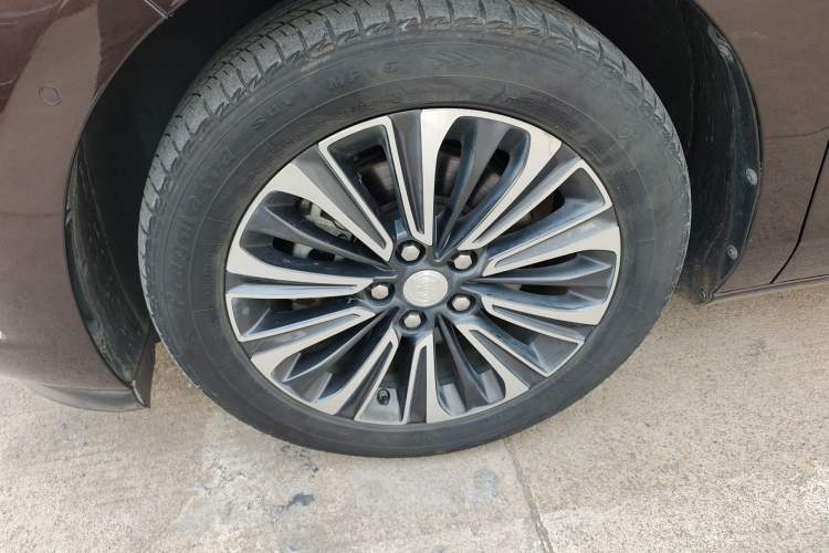 Used Buick GL8 2021 ES Landtrek 653T Luxury Model Left Front Wheel Hub