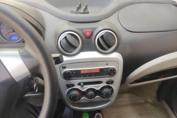 Used CHANGAN Benni mini 2012 1.0L Manual Family Edition China IV Standard
