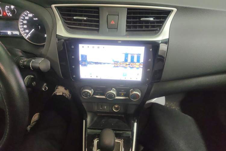 Used Nissan Sylphy 2021 Classic 1.6XL CVT Luxury Edition Audio And AC Panel