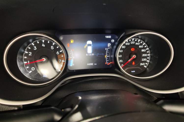 Used Jeep Compass 2017 200T Automatic Family Edition