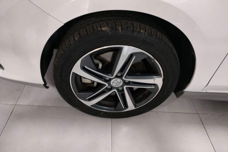 Used BAIC Beijing EU5 2018 R500 Smart Wind Edition