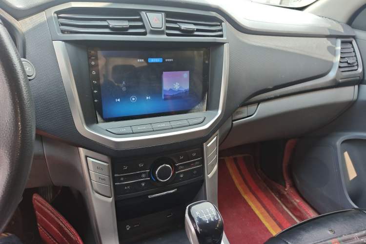 Used SAIC MAXUS T70 2021 2.0T Diesel Manual 4x4 Ambition Edition Long Bed High Ground Clearance
