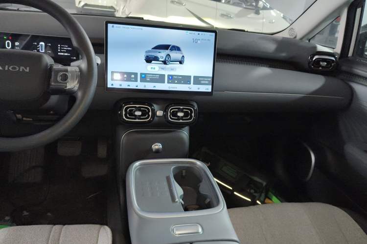 Used AION UT 2025 330 Starlight Edition
