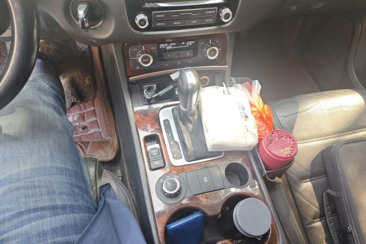 Used Volkswagen Touareg 2011 3.0 TSI Standard Version