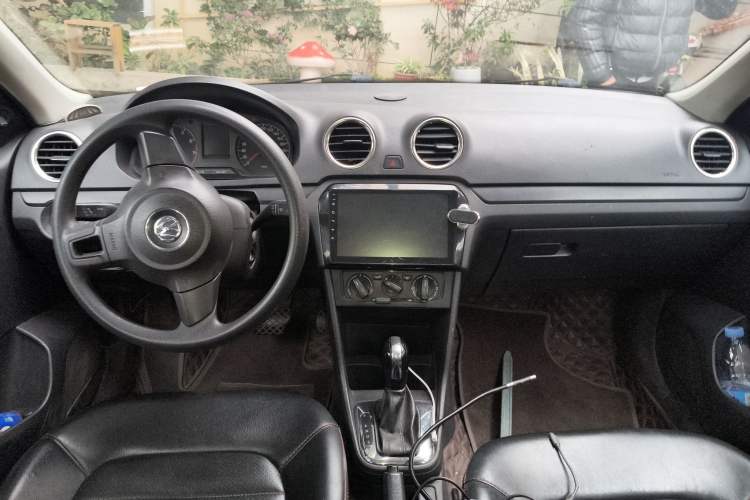 Used Volkswagen Jetta 2013 1.6L Automatic Fashion Model
