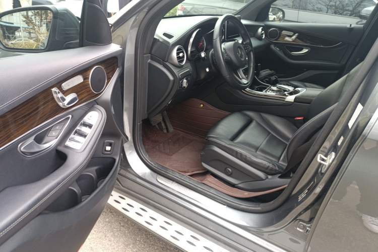 Used Mercedes-Benz GLC 2016 GLC 260 4MATIC Dynamic Edition
