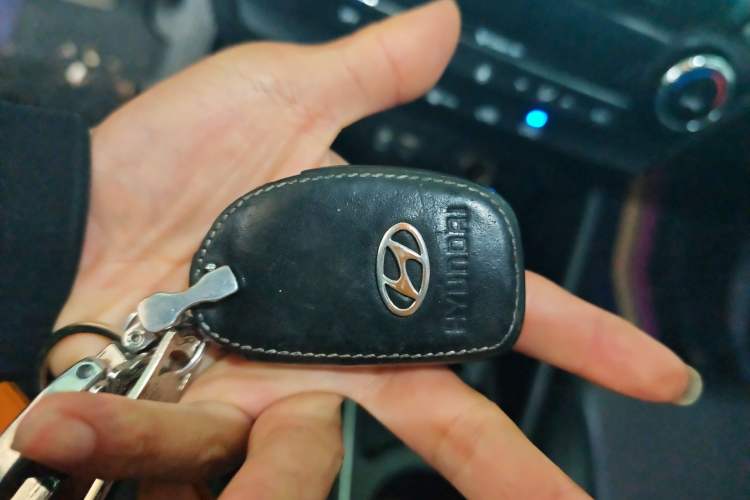 Used Hyundai Tucson 2015 1.6T Dual-Clutch Two-Wheel-Drive Smart Model Vehicle Key