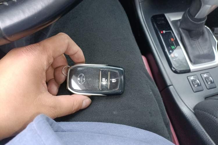 Used Toyota Highlander 2015 2.0T Four-Wheel Drive Luxury Edition 7-Seater