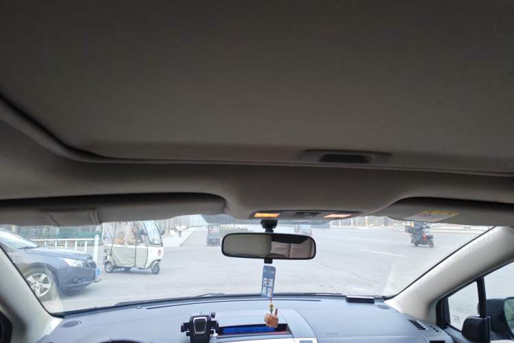 Used Mazda 8 2013 2.5L Deluxe Edition
