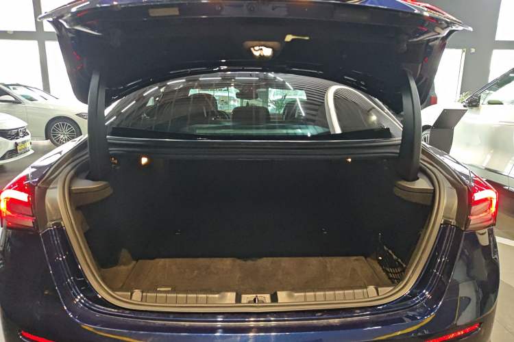 Used Maserati Ghibli 2021 2.0T Sharp Edition
