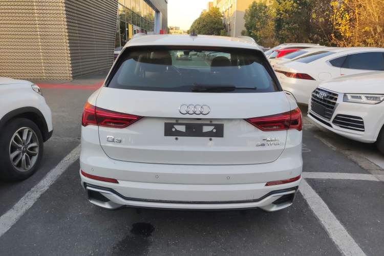 Used Audi Q3 2024 35 TFSI Fashion Dynamic Edition
