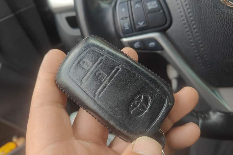 Used Toyota Highlander 2017 2.0T Four-Wheel Drive Luxury Edition 7 Seats
