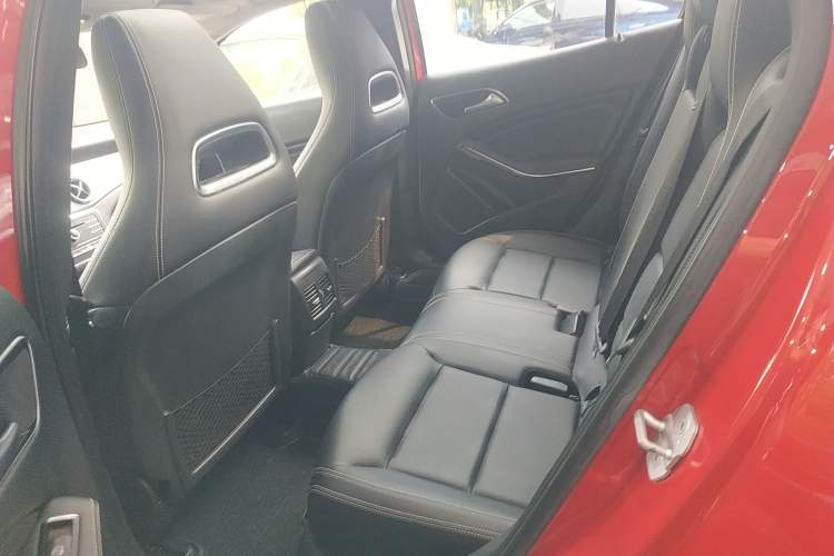 Used Mercedes-Benz GLA 2016 GLA 200 Sport Edition Left Rear Seat