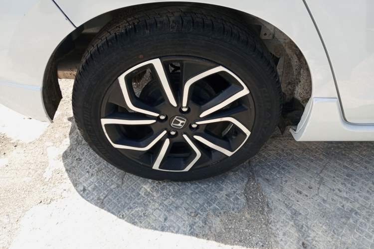 Used Honda LIFE 2021 1.5L CVT SPORT Heartbeat Edition Right Rear Wheel Hub