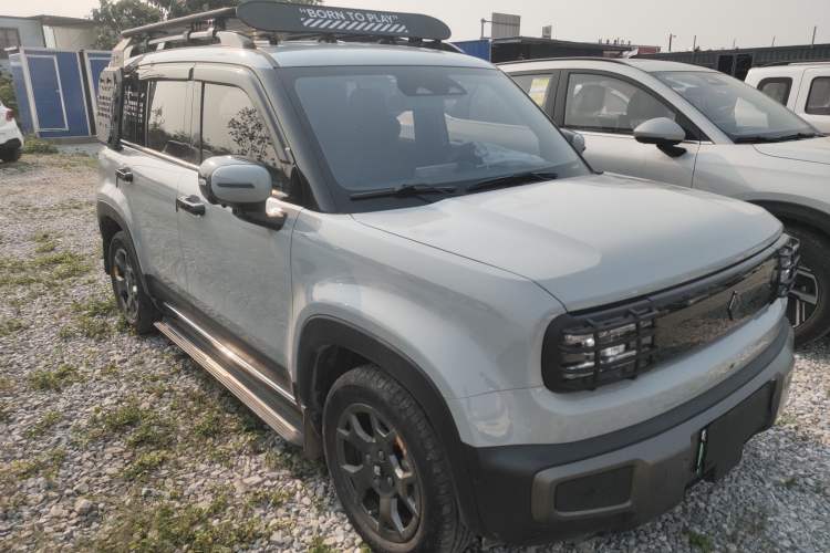 Used Baojun Spark EUV 2024 Prestige Edition 4 Seats Front Right 45 Deg