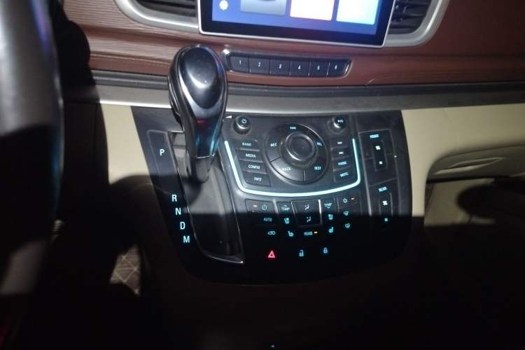 Used Buick GL8 2014 3.0L XT Luxury Business Flagship Edition