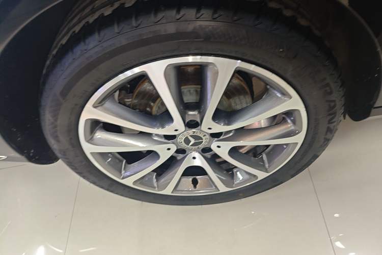 Used Mercedes-Benz E-Class 2018 Facelift E 200 L
