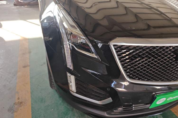 Used Cadillac XT5 2022 2.0T Four-Wheel Drive Luxury Version (Hummingbird Edition)
