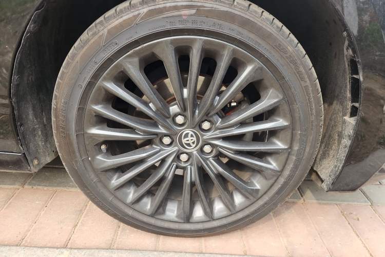 Used Toyota Avalon 2019 2.0L XLE Premium Edition China VI