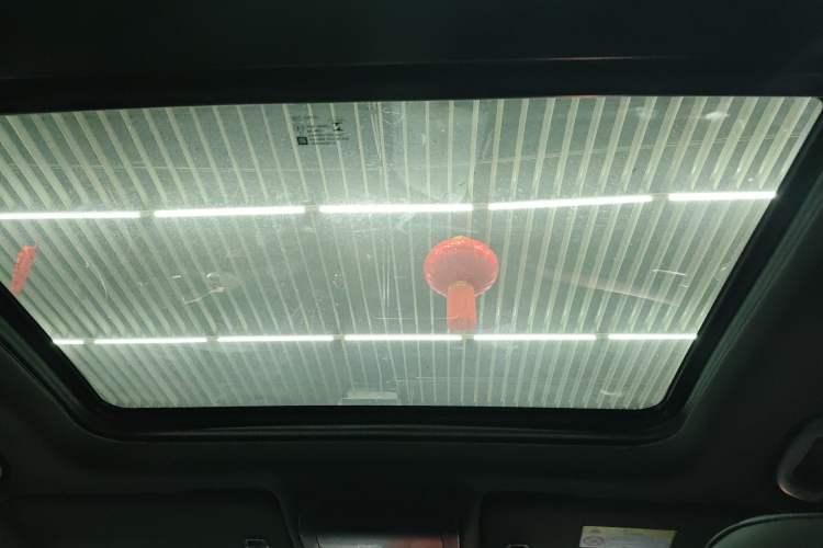 Used Cadillac XT4 2018 28T Two-Wheel Drive Leading Version Headliner