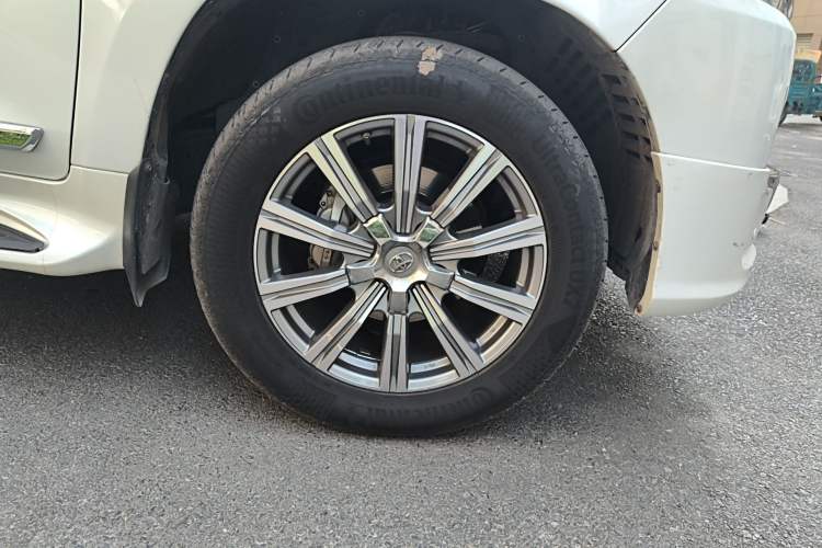 Used Toyota Land Cruiser 