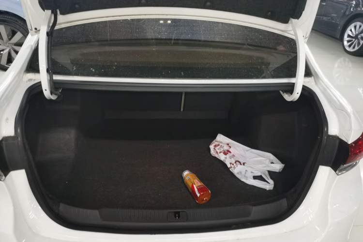 Used Buick GT 2019 15T Dual-Clutch Connected Elite Model China VI