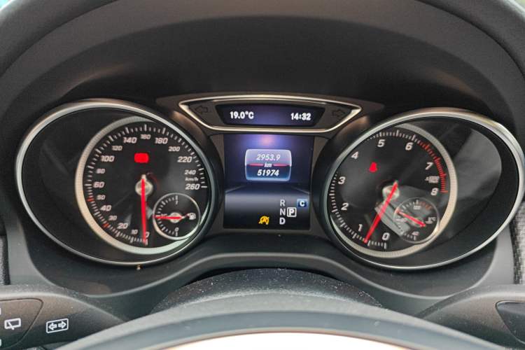 Used Mercedes-Benz GLA 2018 GLA 200 Sport Edition Instrument Cluster