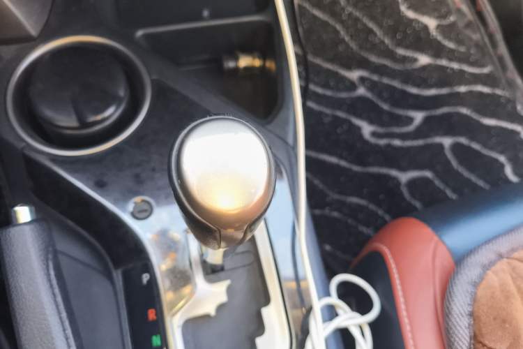 Used Toyota RAV4 2013 2.5L Automatic 4x4 Luxury Edition
