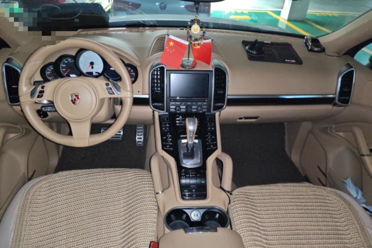 Used Porsche Cayenne 2011 Cayenne S 4.8L Center Console