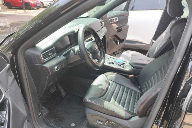 Used Ford Explorer 2023 EcoBoost 285 4x4 ST-LINE 6-Seater
