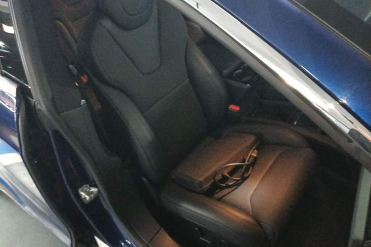 Used Tesla Model S 2017 S 75D Standard Range Edition Right Front Seat