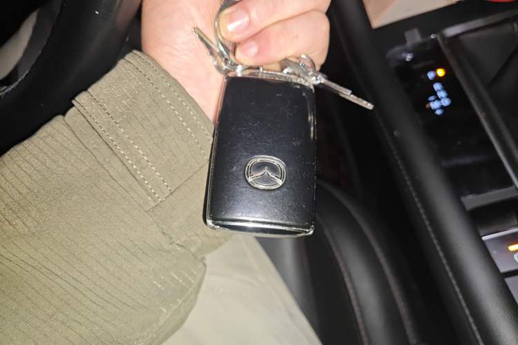 Used Mazda Mazda 3 Axela 2020 1.5L Automatic Luxury Version