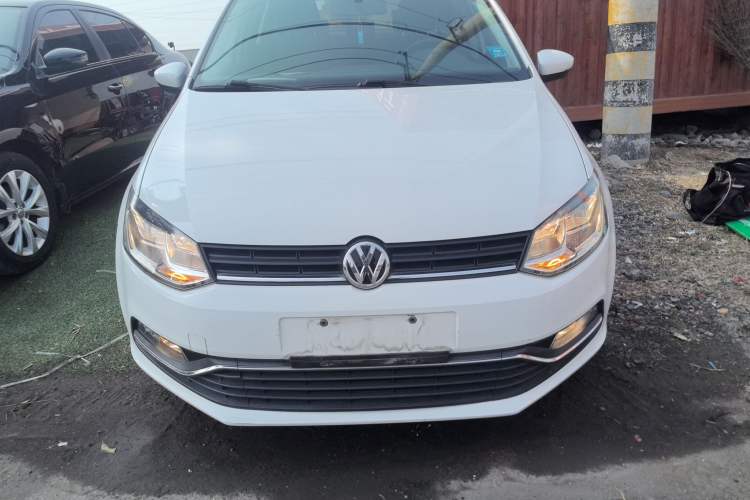 Used Volkswagen Polo 2016 1.6L Automatic Comfort Model