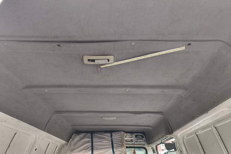 Used Ford Classic Transit 2015 2.8T Diesel Van Long Wheelbase 3-Seater Mid-Roof Long Body – JX493ZLQ4