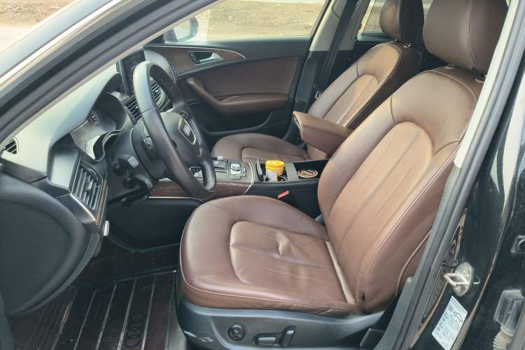 Used Audi A6L 2014 30 FSI Technology Model
