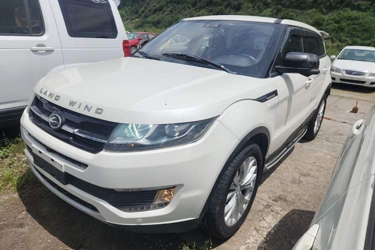 Used Land X7 2015 2.0T Panoramic Prestige Edition