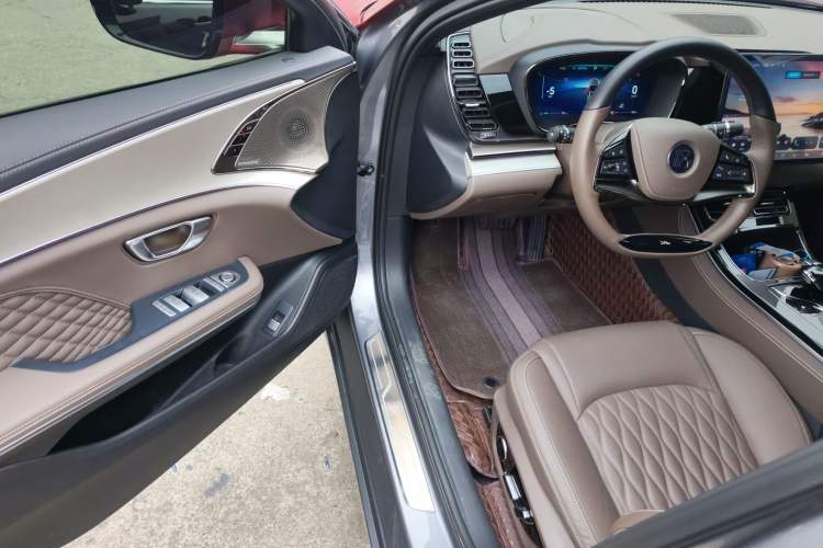 Used BYD Han 2024 DM-i Glory Edition 121KM Prestige Model