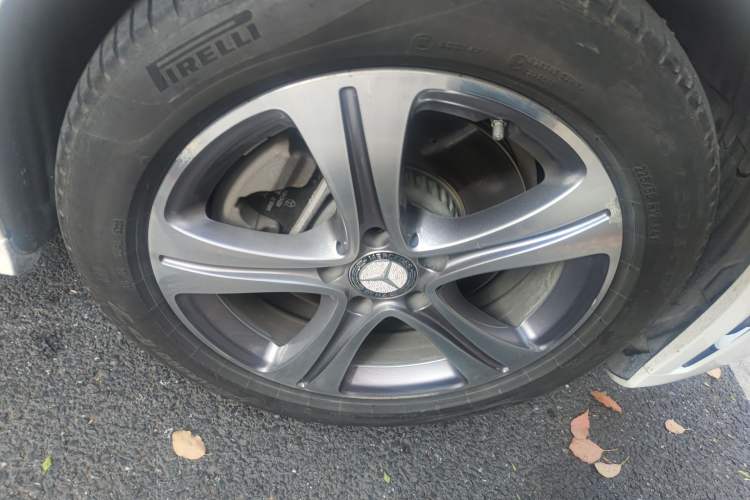 Used Mercedes-Benz C-Class 2021 C 260 L Sport Edition Right Front Wheel Hub