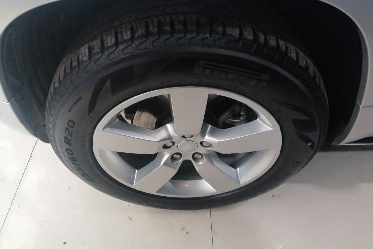 Used Land Rover Defender 2022 90 2.0T P300 SE
