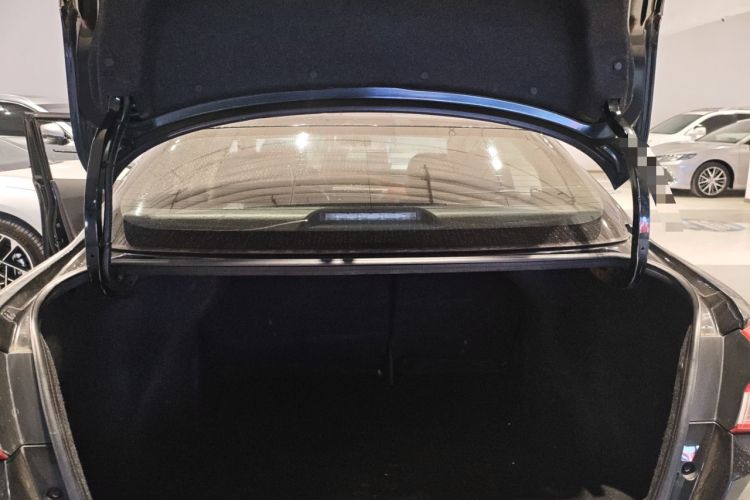 Used Nissan Lannia 2016 1.6L CVT Smart Cool Edition Trunk