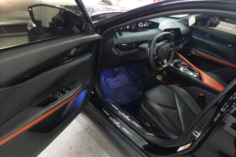 Used Changan UNI-V 2022 1.5T Prestige Version