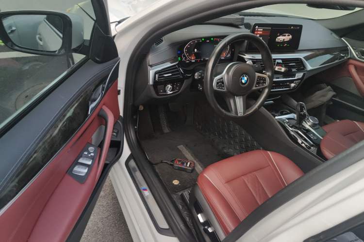 Used BMW 5 Series 2021 Facelifted 525Li M Sport Package
