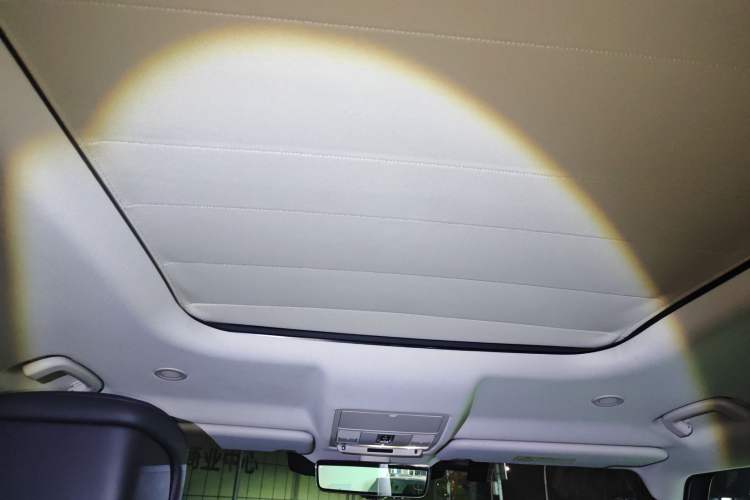 Used Land Rover Defender 2022 90 2.0T P300 X-DYNAMIC HSE