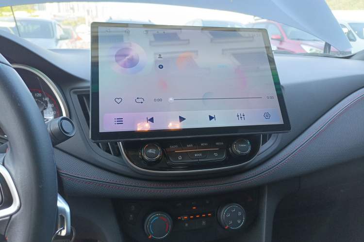 Used Chevrolet Monza 2020 Light Hybrid RS 330T Automatic Comfort Edition
