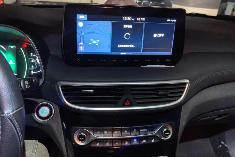 Used Hyundai Tucson 2020 280TGDi Two-Wheel-Drive GLS Smart Connectivity Version China VI Standard Audio And AC Panel