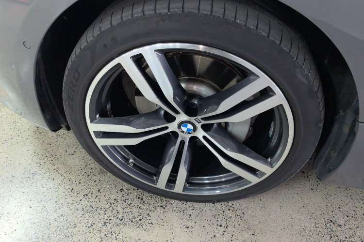 Used BMW 6 Series GT 2021 Restyled 630i M Sport Package Left Front Wheel Hub